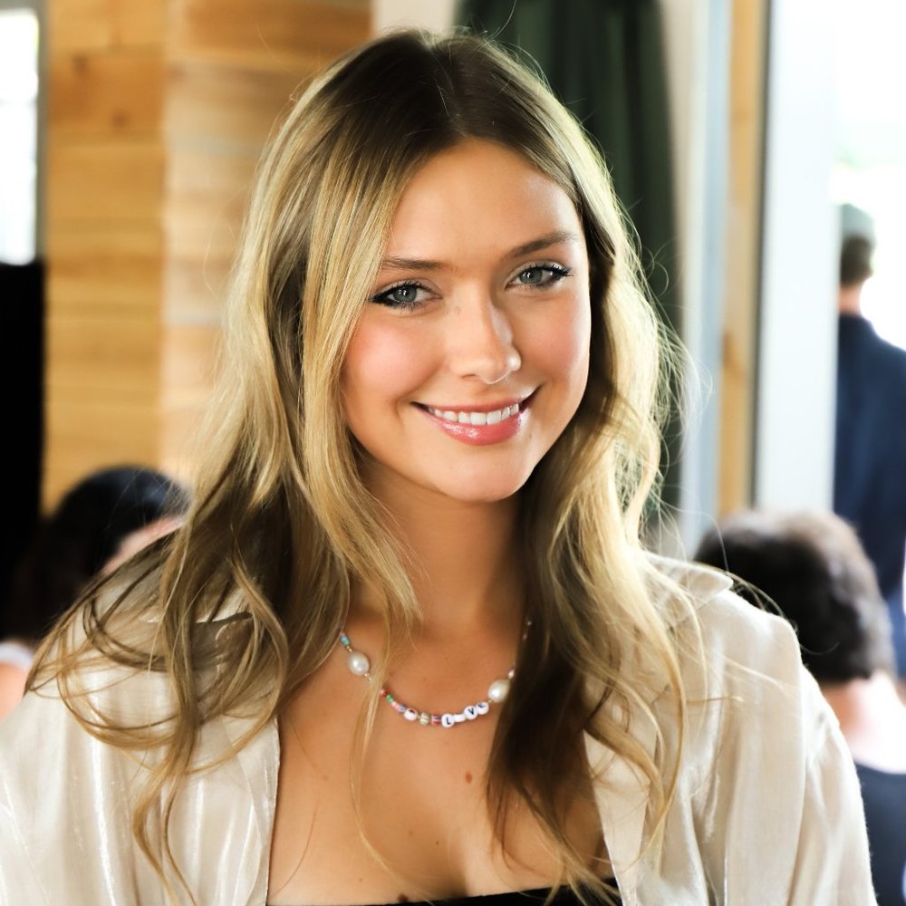 Meet your Posher, Annie